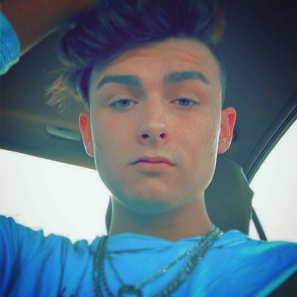 Meet your Posher, Aidan